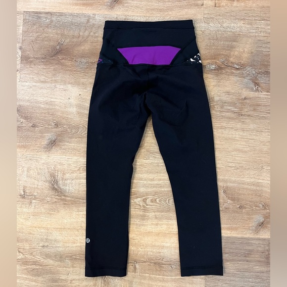 Lululemon High Rise Reversible Wunder Under Crop Leggings Size 4 - Picture 2 of 6